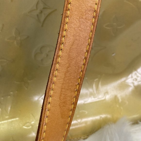 Louis Vuitton Butter Yellow Monogram Houston Vernis Tote - Picture 11 of 13